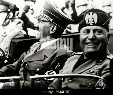 Deutschen Diktator Adolf Hitler und italienischen Diktator Benito Mussolini ca. 1940 Datei Referenz Nr. 1003 398 THA Stockfoto