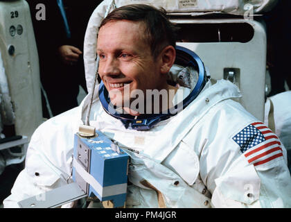 Astronaut Neil Armstrong bei der Ausbildung für die Apollo 11 Mondlandung Mission. April 18,1969, Houston, Texas Datei Referenz Nr. 1003 758 THA Stockfoto