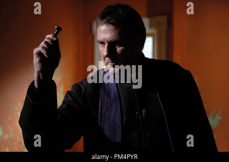 Szenenfoto aus "Der Exorzismus von Emily Rose' Tom Wilkinson 2005 Stockfoto