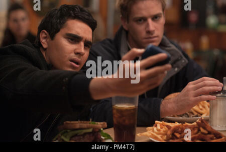 Max Minghella, Links, und Armee Hammer in Columbia Pictures'' Das soziale Netz," mit Jesse Eisenberg. Stockfoto