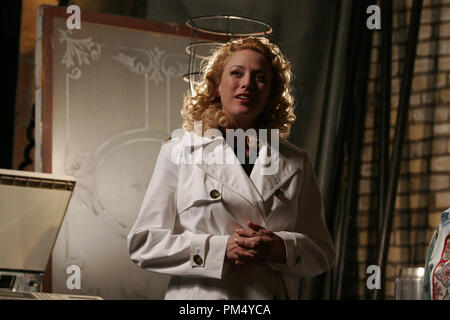 Film Still / Werbung noch von 'A Prairie Home Companion' Virginia Madsen © 2006 Picturehouse Photo Credit: Melinda Sue Gordon Datei Referenz # 30737358 THA nur für redaktionelle Verwendung - Alle Rechte vorbehalten Stockfoto