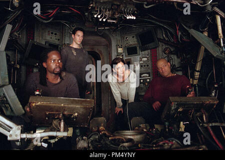 Film Still / Werbung immer noch von der "Matrix Reloaded" Harold Perrineau, Keanu Reeves, Carrie-Anne Moss, Laurence Fishburne © 2003 Warner Brothers Photo Credit: jasin Boland Datei Referenz # 30753319 THA nur für redaktionelle Verwendung - Alle Rechte vorbehalten Stockfoto