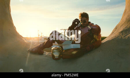 Robert Downey Jr. ist wieder als Milliardär industriellen Tony Stark alias Iron Man, in "Iron Man 2". Stockfoto