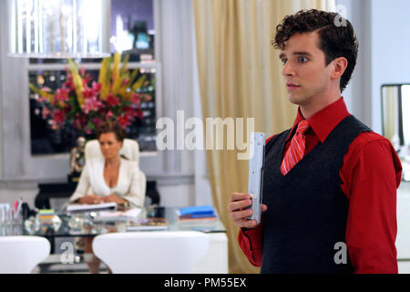 "Ugly Betty" (Episode: Die Box und die Häschen) Vanessa Williams, Michael Urie 2006 Foto von Michael Desmond Stockfoto