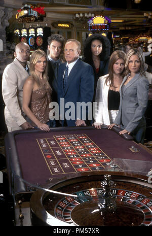 Film noch von 'Las Vegas' James Lesure, Molly Sims, Josh Duhamel, James Caan, Vanessa Marcil, Nikki Cox, Marsha Thomason ca. 2004 Datei Referenz # 30735451 THA nur für redaktionelle Verwendung - Alle Rechte vorbehalten Stockfoto