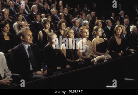 Studio Werbung immer noch von der Oberseite der Zorn' Kevin Costner, Evan Rachel Wood, Keri Russell, Alicia Witt, Erika Christensen, Joan Allen © 2005 New Line Cinema Foto von Paul Chedlow Datei Referenz # 307361486 THA nur für redaktionelle Verwendung - Alle Rechte vorbehalten Stockfoto