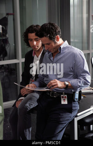 Film noch von 'Numb3rs' David Krumholtz, Rob Morrow 2004 Stockfoto