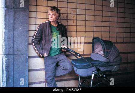 Film Still / Werbung immer noch von "L'Enfant" Jeremie Renier © 2005 Sony Pictures Classics Datei Referenz # 307361137 THA nur für redaktionelle Verwendung - Alle Rechte vorbehalten Stockfoto