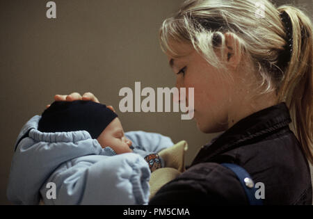 Film Still / Werbung immer noch von "L'Enfant" Deborah Francois © 2005 Sony Pictures Classics Datei Referenz # 307361141 THA nur für redaktionelle Verwendung - Alle Rechte vorbehalten Stockfoto