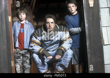 Film Still / Werbung immer noch von "zathura", Jonah Bobo, Dax Shepard, Josh Hutcherson © 2005 Columbia Pictures Photo Credit: Merrick Morton Datei Referenz # 30736554 THA nur für redaktionelle Verwendung - Alle Rechte vorbehalten Stockfoto