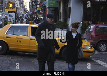 Szenenfoto aus "starten in den Abend "Frank Langella, Lili Taylor © 2007 kinetische Media Datei Referenz # 30738303 THA nur für redaktionelle Verwendung - Alle Rechte vorbehalten Stockfoto