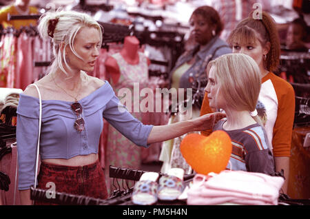 Studio Werbung immer noch von "Weißer Oleander" Robin Wright Penn Alison Lohman, Liz Stauber © 2002 Warner Brothers Photo Credit: Vivian Zink Stockfoto