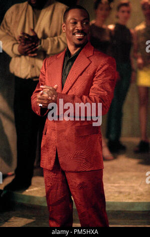 Film Still / Werbung immer noch von "Die Abenteuer von Pluto Nash Eddie Murphy © 2002 Warner Brothers Foto: Bruce McBroom Stockfoto