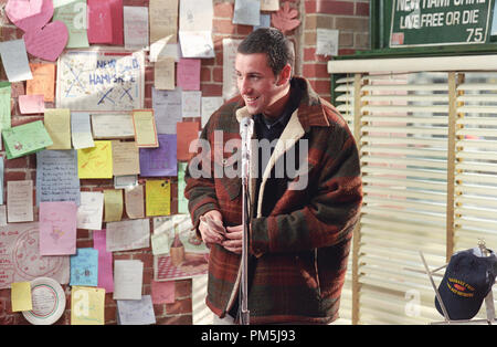 Film Still / Werbung immer noch von "Mr. Taten 'Adam Sandler © 2002 Columbia Pictures Photo Credit: Jon Landwirt Stockfoto