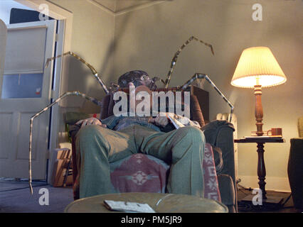 Film Still / Werbung noch von 'Acht Legged Freaks" alten Mann und die Riesenspinne © 2002 Warner Bros. Stockfoto