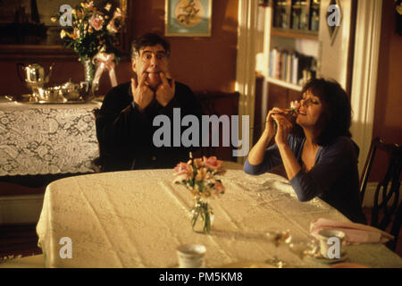 Film Still / Werbung Stills aus "spielen Mona Lisa' Elliott Gould, Marlo Thomas © 2000 Buena Vista Bilder Photo Credit: Phil Bray Datei Referenz # 30846282 THA nur für redaktionelle Verwendung - Alle Rechte vorbehalten Stockfoto