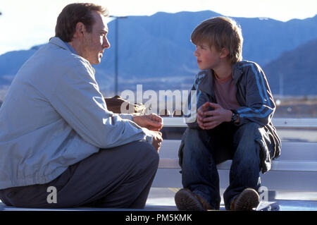 Film Still / Werbung Stills aus "Pay it forward" Kevin Spacey, Haley Joel Osment © 2000 Warner Foto: David James Datei Referenz # 30846292 THA nur für redaktionelle Verwendung - Alle Rechte vorbehalten Stockfoto