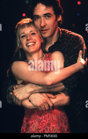Film Still / Werbung Stills aus "High Fidelity" John Cusack, Iben Hjejle © 2000 Touchstone Foto: Melissa Moseley Datei Referenz # 30846433 THA nur für redaktionelle Verwendung - Alle Rechte vorbehalten Stockfoto