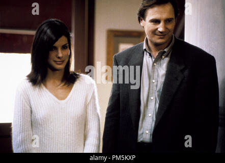 Film Still / Werbung Stills aus "Gun Shy" Sandra Bullock, Liam Neeson © 2000 Hollywood Pictures Photo Credit: Suzanne Hannover Datei Referenz # 30846454 THA nur für redaktionelle Verwendung - Alle Rechte vorbehalten Stockfoto