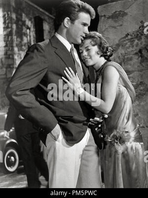 Natalie Wood und Warren Beatty in der plendor im Gras", 1961, Warner Brothers Datei Referenz # 30928 903 THA Stockfoto