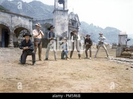 Yul Bynner, Steve McQueen, Horst Buchholz, Charles Bronson, Robert Vaughn, Brad Dexter, James Coburn, "Die glorreichen Sieben" 1960 UA Datei Referenz # 30928 999 THA Stockfoto