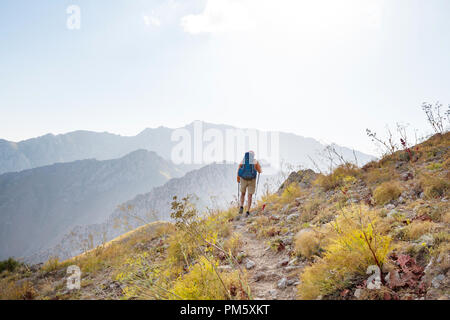 Wanderung in Chimgan Berge, Usbekistan. Stockfoto