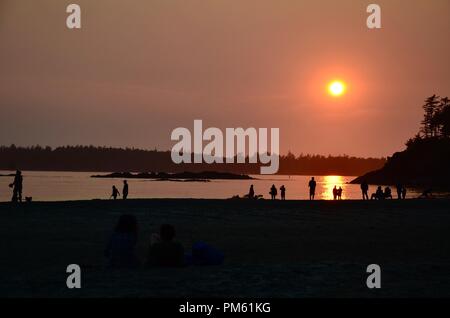 Sonnenuntergang Blick von Mackenzie Beach, Tofino, Vancouver Island, British Columbia, Kanada Stockfoto