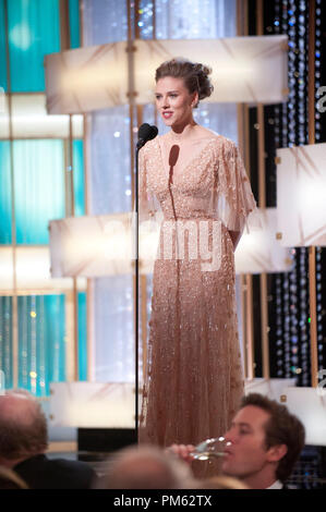 Scarlett Johansson präsentiert auf der 68. jährlichen Golden Globe Awards im Beverly Hilton in Beverly Hills, CA am Sonntag, 16. Januar 2011. Stockfoto