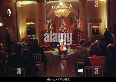 Film Still / Werbung Stills aus "West Wing", Yo-Yo Ma 2000 Datei Referenz # 30846086 THA nur für redaktionelle Verwendung - Alle Rechte vorbehalten Stockfoto