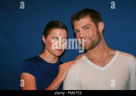 Lucy Lawless und Liam Mcintyre's Partacus: Vengeance' Portrait Session, 28. Juli 2011. Reproduktion von amerikanischen Boulevardzeitungen ist absolut verboten. Datei Referenz # 31036 014 GFS nur für redaktionelle Verwendung - Alle Rechte vorbehalten Stockfoto