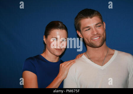 Lucy Lawless und Liam Mcintyre's Partacus: Vengeance' Portrait Session, 28. Juli 2011. Reproduktion von amerikanischen Boulevardzeitungen ist absolut verboten. Datei Referenz # 31036 015 GFS nur für redaktionelle Verwendung - Alle Rechte vorbehalten Stockfoto