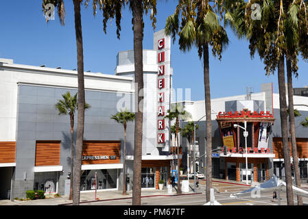 LONG BEACH, CALIF-Sept 10, 2018: cinemark am Spieß vom Long Beach Convention Center gesehen. Stockfoto