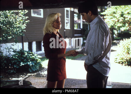 Szenenfoto aus "Die Pallbearer", Barbara Hershey, David Schwimmer © 1996 Miramax Photo Credit: Barry Wetcher Datei Referenz # 31042122 THA nur für redaktionelle Verwendung - Alle Rechte vorbehalten Stockfoto