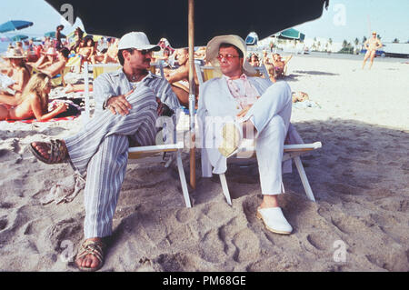 Szene aus "The Birdcage" mit Robin Williams und Nathan Lane © 1996 UA Photo Credit: Lorey Sebastian Datei Referenz # 31042181 THA nur für redaktionelle Verwendung - Alle Rechte vorbehalten Stockfoto