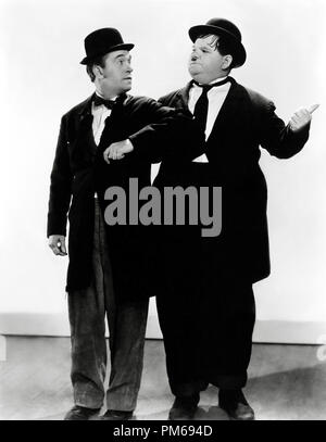 Stan Laurel und Oliver Hardy, circa 1936. Datei Referenz # 31316 143 THA Stockfoto