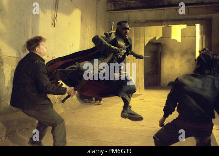 Film Still / Werbung noch von 'Blade II' Wesley Snipes © 2002 New Line Cinema. Stockfoto