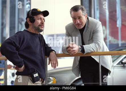 Film Still / Werbung noch von 'Analysieren' Billy Crystal, Robert De Niro © 2002 Warner Brothers Foto: Tom Concordia Stockfoto