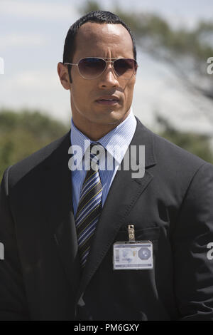 Szenenfoto aus "Get Smart" mit Dwayne "The Rock" Johnson © 2008 Warner Brothers Photo Credit: Tracy Bennett Datei Referenz # 30755830 THA nur für redaktionelle Verwendung - Alle Rechte vorbehalten Stockfoto