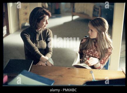 Film Still / Werbung immer noch von "Pasadena" Dana Delany, Alison Lohman 2001 Photo Credit: David Gray Datei Referenz # 30847550 THA nur für redaktionelle Verwendung - Alle Rechte vorbehalten Stockfoto