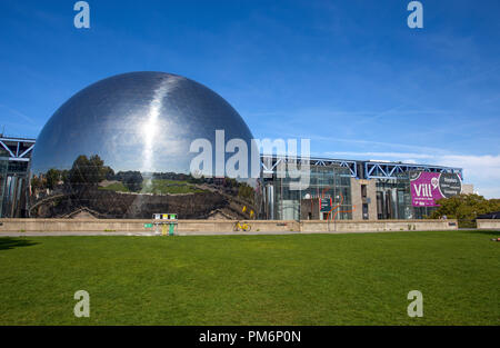 PARIS, Frankreich, 9. September 2018 - Die geode an der Stadt der Wissenschaft und der Industrie in der Villette Park, Paris, Italien. Stockfoto