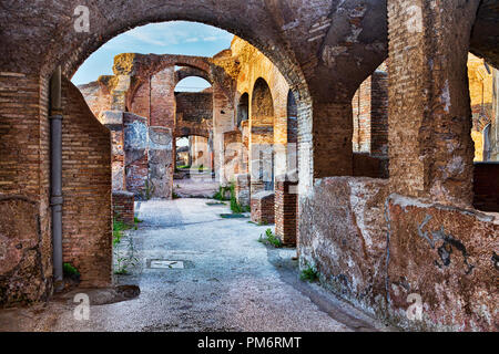 Innenansicht der sieben Weisen tenement Spa in der alten römischen Ruinen von Ostia Antica - Rom Stockfoto