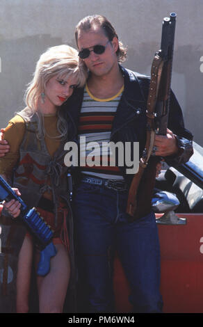 Szenenfoto aus "Natural Born Killers", Juliette Lewis, Woody Harrelson © 1994 Warner Brothers Photo Credit: Sidney Baldwin Stockfoto