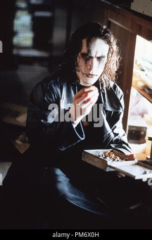 Szenenfoto aus "Die Krähe" Brandon Lee © 1994 Miramax Foto: Robert Zuckerman Datei Referenz # 31129097 THA nur für redaktionelle Verwendung - Alle Rechte vorbehalten Stockfoto