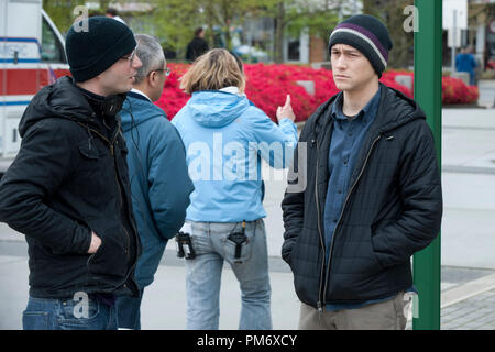 JOSEPH GORDON-LEVITT (rechts) und Regisseur Jonathan Levine auf dem Set von 50/50. Stockfoto