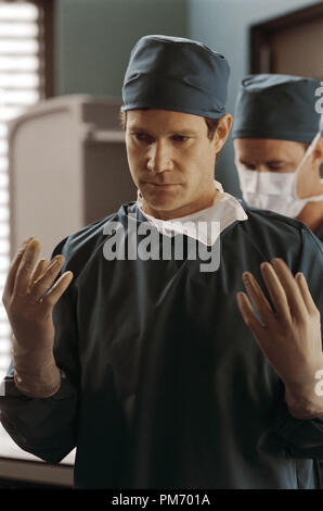 Film Still / Werbung noch von 'Nip/Tuck' Saison 1 Dylan Walsh 2003 Photo Credit: Prashant Gupta Datei Referenz # 30753189 THA nur für redaktionelle Verwendung - Alle Rechte vorbehalten Stockfoto