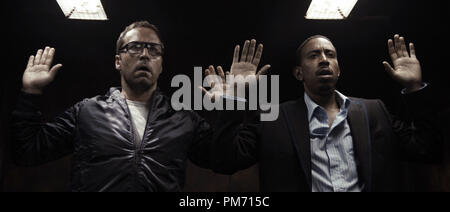 Szenenfoto aus "RocknRolla", Jeremy Piven, Chris Bridges © 2008 Warner Brothers Datei Referenz # 307551110 THA nur für redaktionelle Verwendung - Alle Rechte vorbehalten Stockfoto