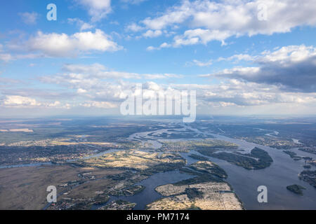 Schöne Aussicht über der Erde auf Wahrzeichen nach unten. Stockfoto