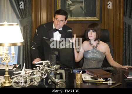 Szenenfoto aus "Get Smart" Steve Carell, Anne Hathaway © 2008 Warner Brothers Photo Credit: Tracy Bennett Datei Referenz # 307551198 THA nur für redaktionelle Verwendung - Alle Rechte vorbehalten Stockfoto