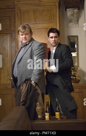 Szenenfoto aus "In Bruges" Brendan Gleeson, Colin Farrell © 2008 Focus Features Photo Credit: Jaap Buitendijk Datei Referenz # 30755260 THA nur für redaktionelle Verwendung - Alle Rechte vorbehalten Stockfoto