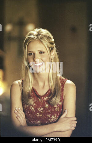 Film Still / Werbung noch von 'Angel' Sarah Michelle Gellar ca. 2001 Datei Referenz # 308471432 THA nur für redaktionelle Verwendung - Alle Rechte vorbehalten Stockfoto